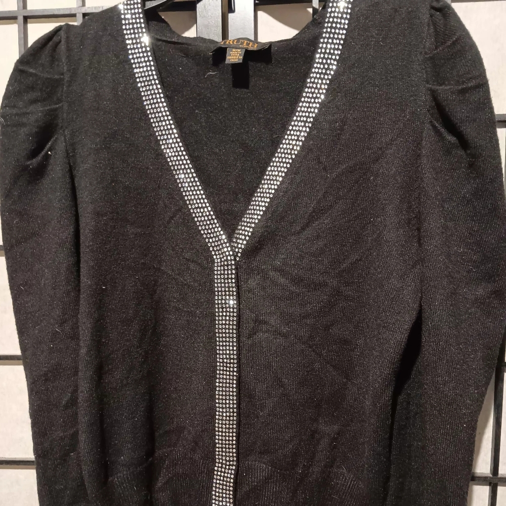 Truth Black Garment with Gold Label